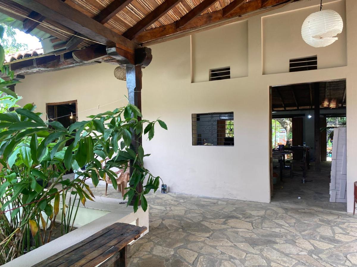 Hostal Casa Abierta León Exteriör bild